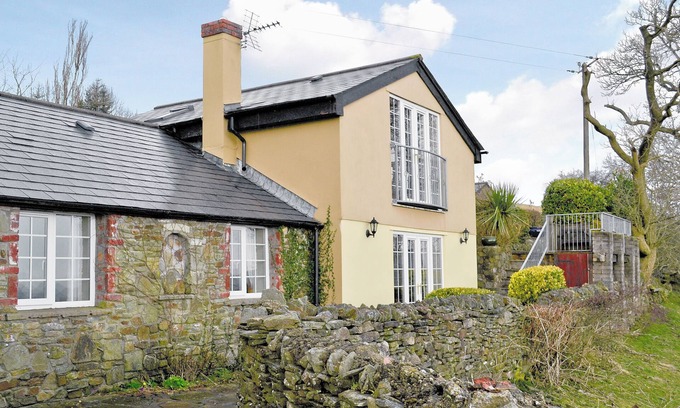 Bridgend Cabaña | Alojamiento de 3 habitaciones en Llangeinor, near Bridgend