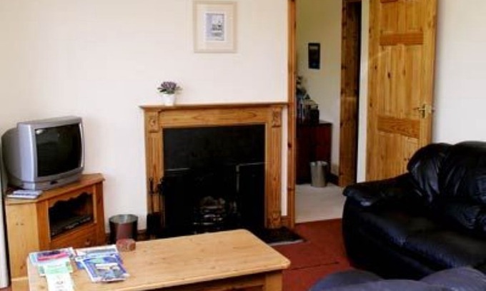 Holywell Cabina | 3 bedroom accommodation in Holywell Bay, Newquay
