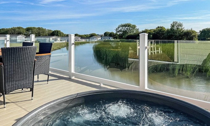 St. Florence Cabina | 3 bedroom accommodation in St Florence, Tenby