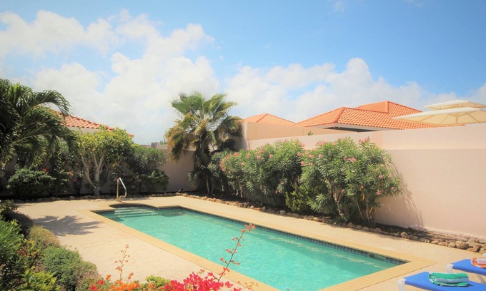 Boroncana Villa | 3 bedroom accommodation in Noord