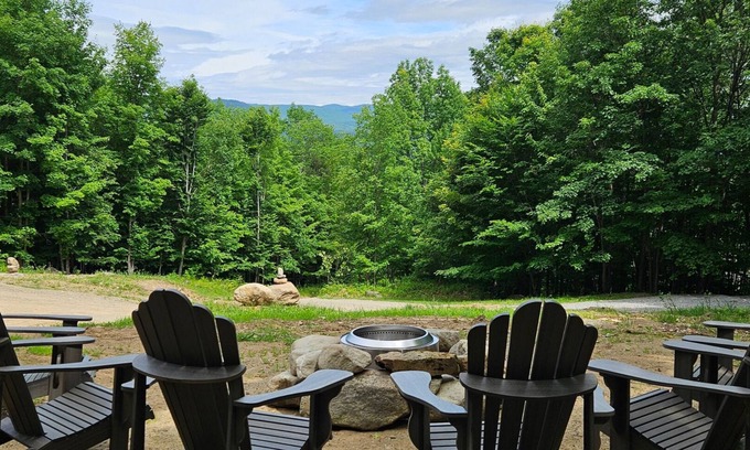 Keene Casa | 3 Bedroom Adirondack Retreat with Amazing Mountain views!!