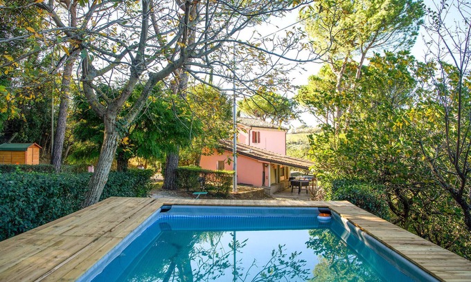 Montelabbate Casa | Impresionante casa de 3 dormitorios en.