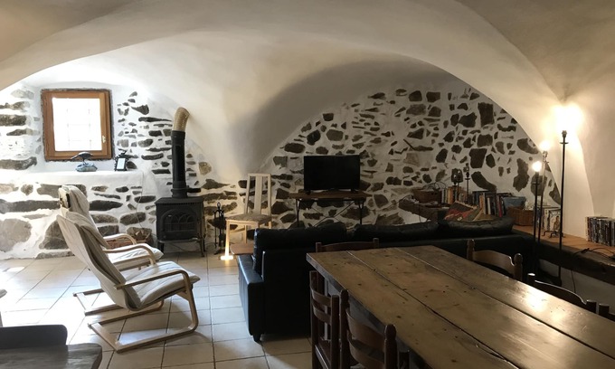 Vallouise-Pelvoux Apartamento | Apartamento de 3 dormitorios en Vallouise en un antiguo establo