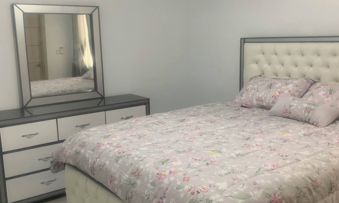 Evaristo Morales Apartamento | 3-bedroom apartment comodidad y tranquilidad , seguridad