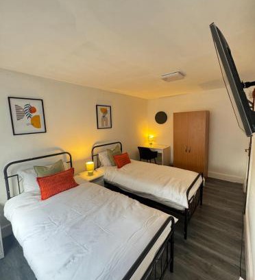 West Ham Apartamento | 3 bedroom Apartment - 10min walk Stratford station - Sleep 6