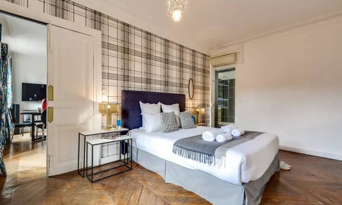 Les Iles Apartamento | 3-bedroom apartment in superb Paris with AC, WiFi. Enjoy your stay