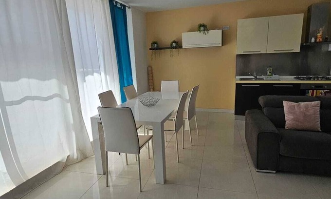 Madliena Apartamento | 3-Bedroom Apartment with Front Sea View, 200 sqm