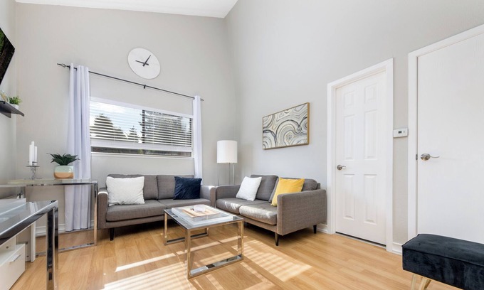Auburn Casa | 3 bedroom Auburn River Home