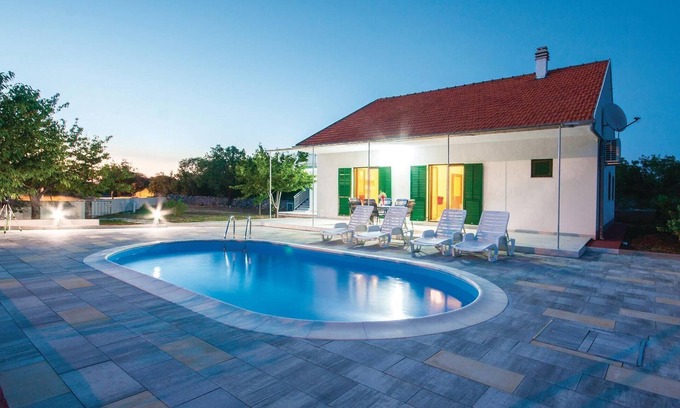 Gradina Casa | Impresionante casa de 3 dormitorios en.