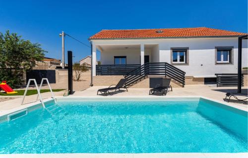 Rastevic Casa | 3 Bedroom Awesome Home In Rastevic