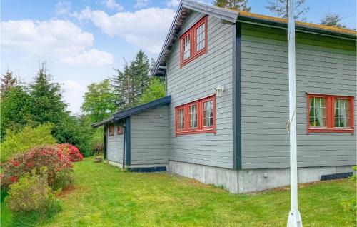 Selje Casa | 3 Bedroom Awesome Home In Leikanger
