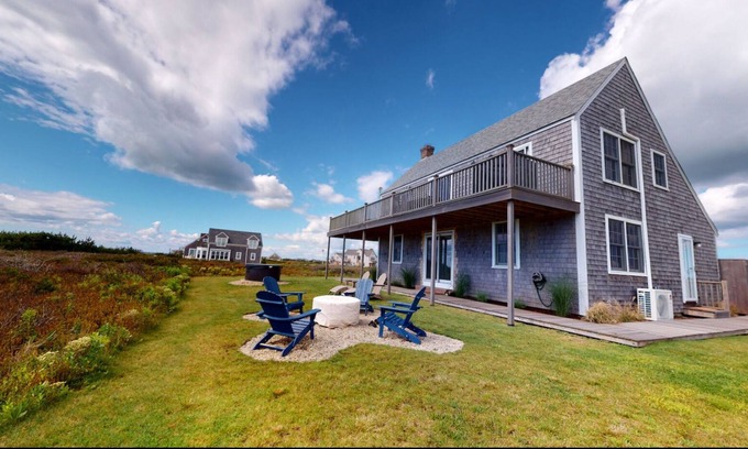Nantucket Cabaña | 3 Bedroom Beach Front Cottage - 14 Sheep Pond Road