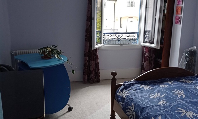 Sartrouville Cama Y Desayuno | 3 Bedroom Bed & breakfast in Sartrouville