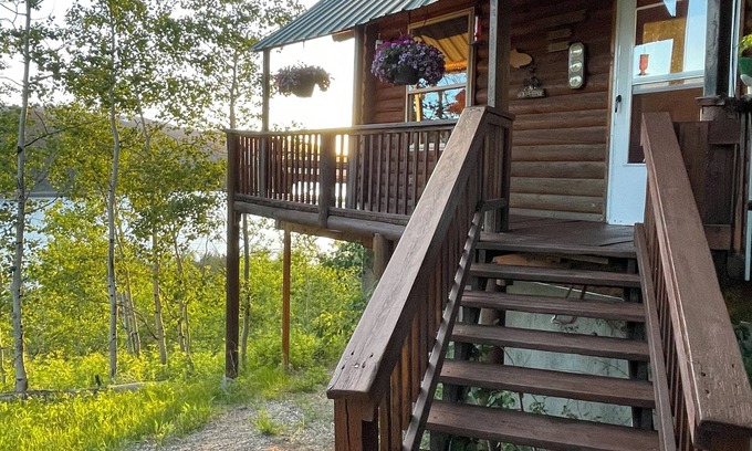 Irwin Cabina | 3-bedroom cabin in beautiful Palisades with AC, WiFi