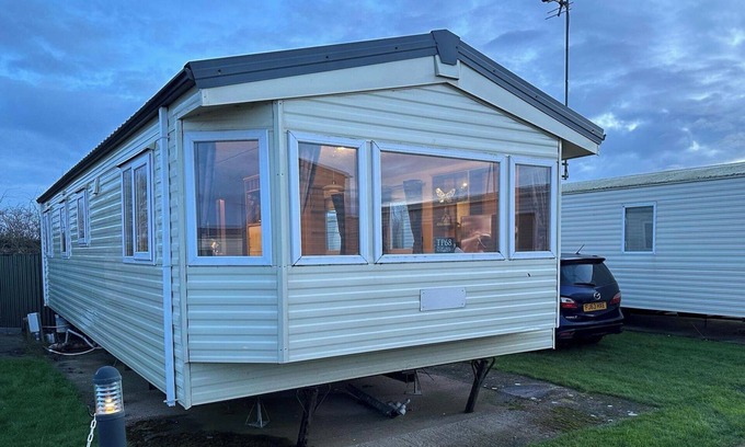 Rhyl Chalet De Esquí | 3 bedroom, pet free, static caravan in Prestatyn