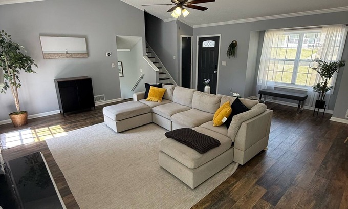 Marietta Casa | 3-bedroom Charming House in Fabulous Marietta Great Backyard, quiet and relax!!