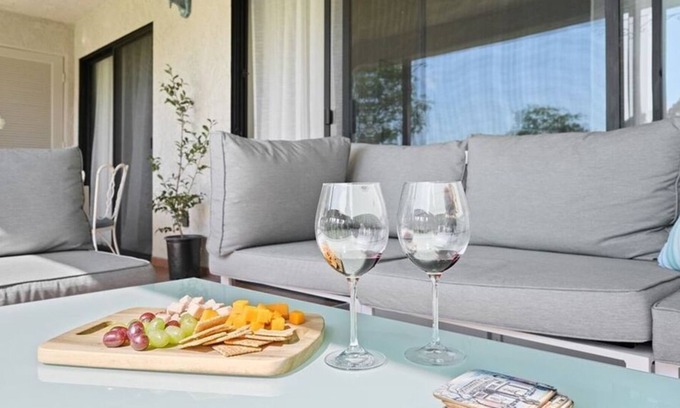 Laguna Niguel Condominio | 3 Bedroom Condo L-460443 by Houzlet