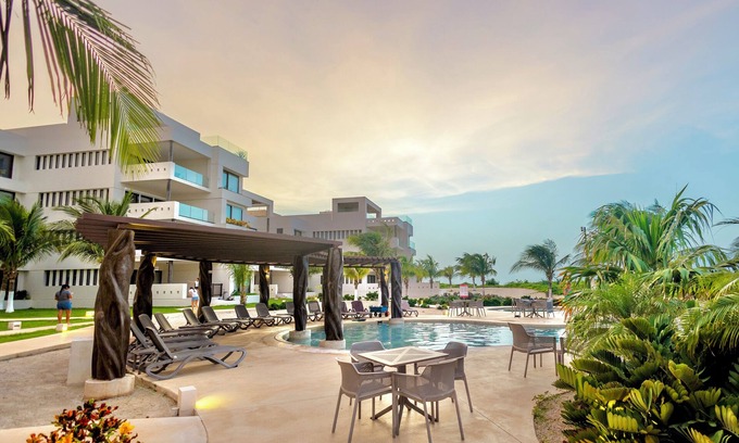 Telchac Puerto Condominio | 3-bedroom condo on the beach with resort-style amenities & stunning views!