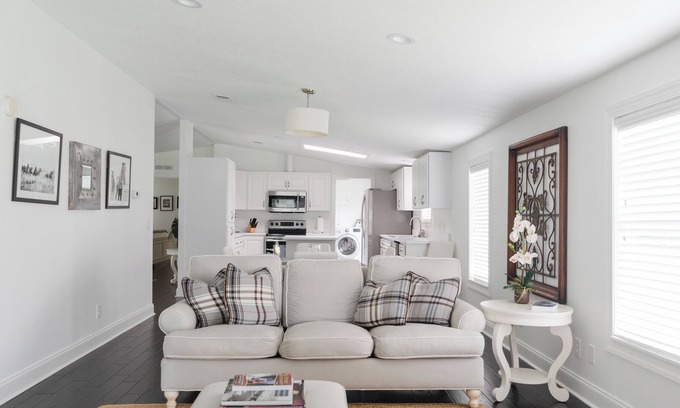 Ocala Cabaña | 3 Bedroom Cottage in Luxury Equine Estate Cottage 5