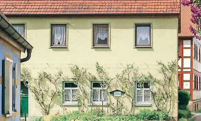 Tauberzell Casa | Acogedora casa de 3 dormitorios en.