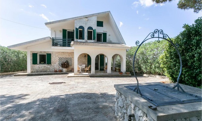 Montagna Casa | 3 Bedroom Cozy Home In Noto