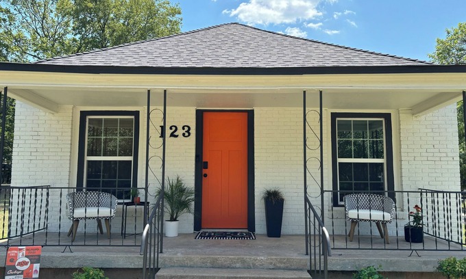 Stillwater Casa | 3-bedroom Downtown Stilly Retreat - Renovated 1920s Cottage with a Boho Vibe!