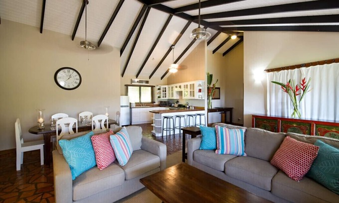 Forest Home Apartamento | Copal Tree Lodge 3 dormitorios Familia Villa