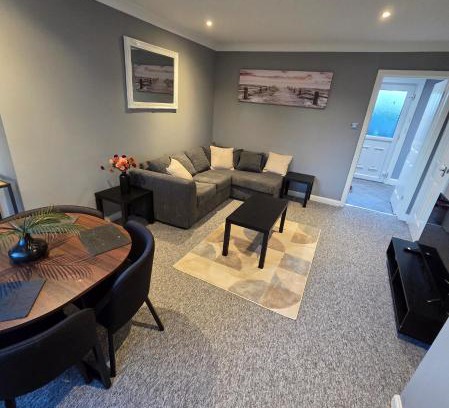 Wishaw Casa | 3 Bedroom FM Homes & Apartments Motherwell