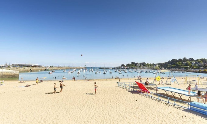 Plourhan Casa | 3 bedroom house 5 minutes from the sea, the port and the beach