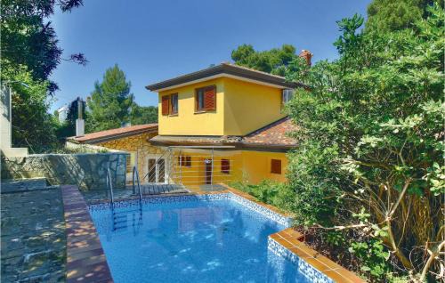 Kastel Casa | 3 Bedroom Gorgeous Home In Buje