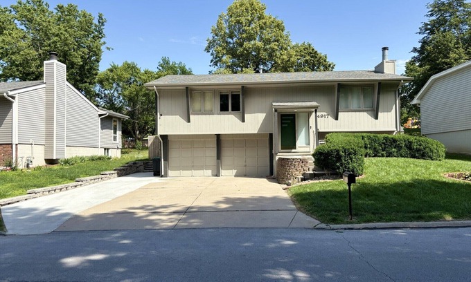 Millard Casa | 3 Bedroom - Gym - Office - Patio/Grill - Parking - Privacy