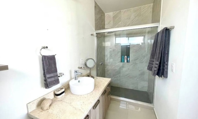 La Paz Casa | 3 Bedroom Home with Pool