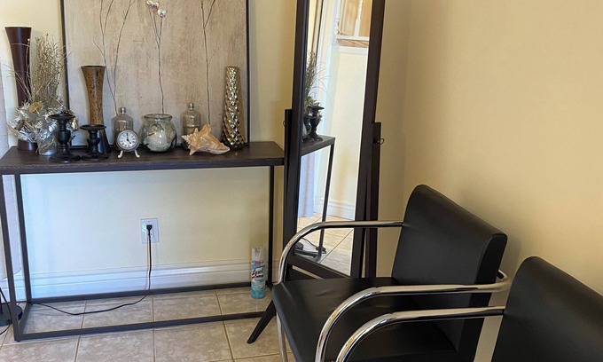 South San Francisco Casa | 3-bedroom house in charming South San Francisco. Desirable neighborhood!
