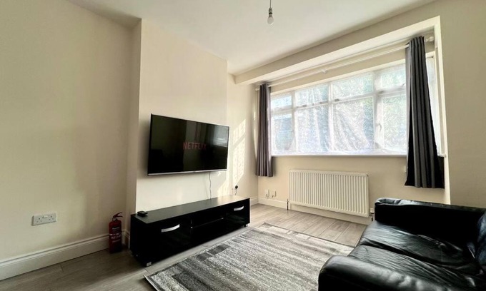 Broad Green Casa | 3 Bedroom Holiday Home
