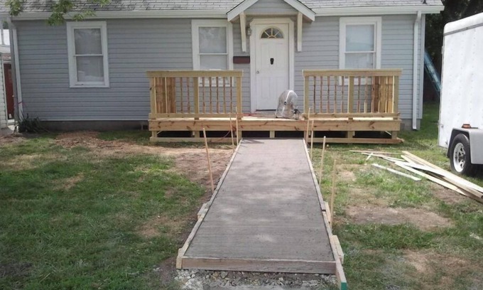 Jerseyville Casa | 3 Bedroom Home Away From Home