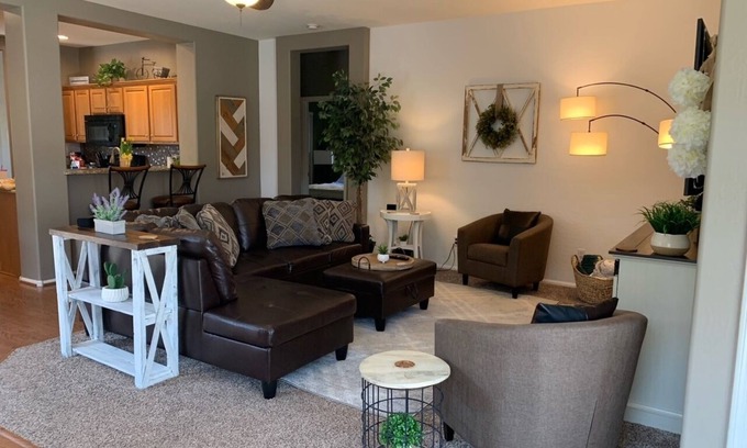 Litchfield Manor Casa | 3 Bedroom Home with Pool, close to MLB Spring Training