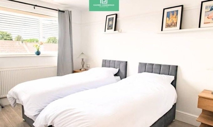 North Hykeham Casa | 3 Bedroom House. Centre Of Lincoln. 1.5 Bathrooms