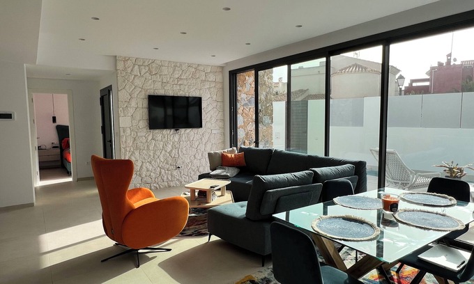 Cabo de Palos Casa | 3-bedroom house in gorgeous Cabo de Palos with WiFi, AC