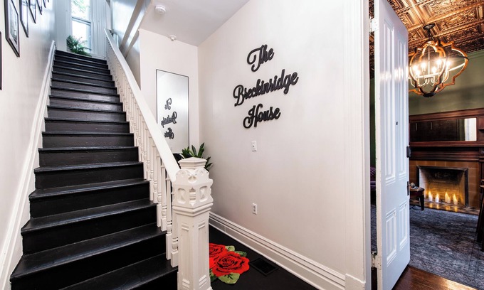 Old Louisville Casa | 3-bedroom house in amazing Louisville with 2 King beds and 2 pull out queens