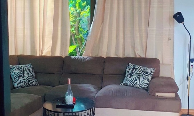 Thulusdhoo Island Casa | 3-bedroom house in charming Thulusdhoo with WiFi, AC