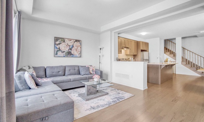 Churchill Meadows Casa | 3 Bedroom house in Best Neighbourhood: 2024 built, 30 mins from Toronto Downtown