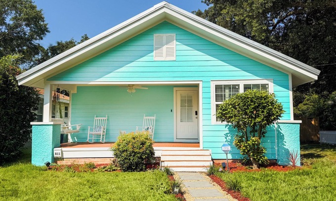 Gulfport Casa | 3-bedroom house in charming Gulfport with AC.