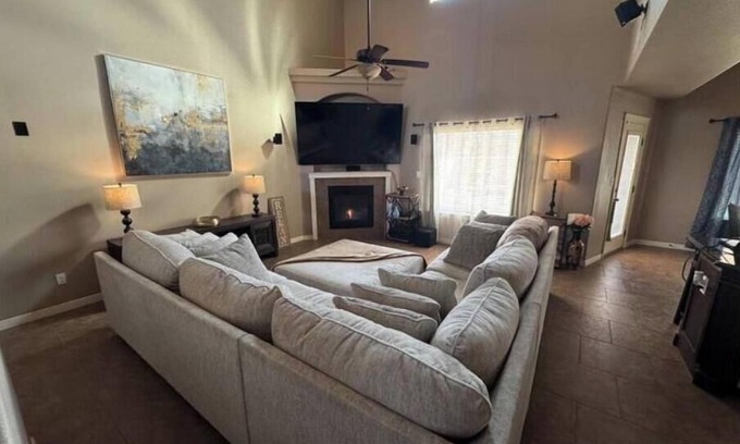 Biggs Field Casa | 3-bedroom house in charming El Paso with AC, fitness room, WiFi, Gated community