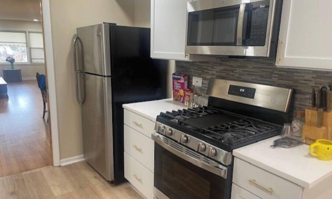 Calumet Heights Apartamento | 3-bedroom house in cool Chicago with WiFi, AC