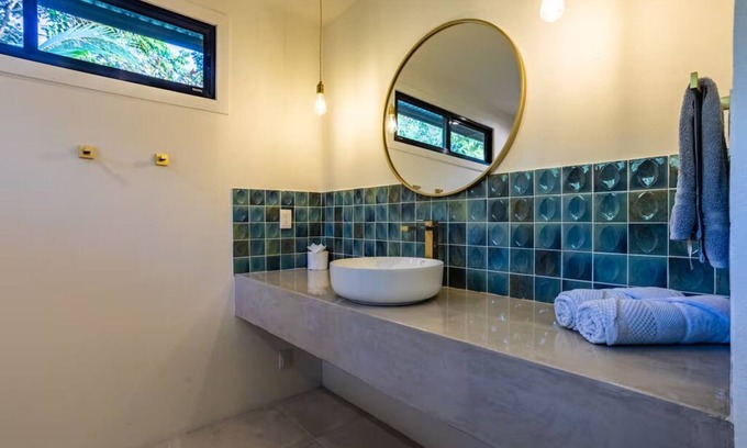 Dominicalito Casa | 3-bedroom house in wonderful Dominicalito with WiFi, AC