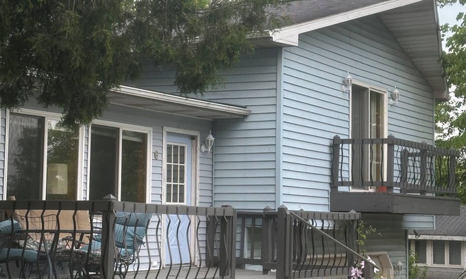 Crystal Casa | 3-bedroom house in fantastic Crystal with WiFi, AC