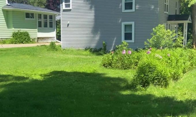 Oshkosh Casa | 3-bedroom house in lovely Oshkosh with AC