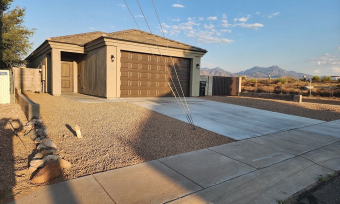 Kingman Casa | 3-bedroom house in marvelous Kingman with AC