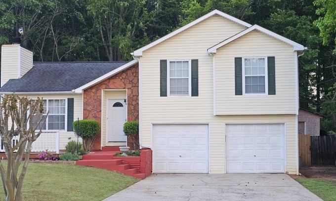 McDonough Casa | 3-bedroom house in welcoming McDonough with AC, WiFi. Enjoy your stay