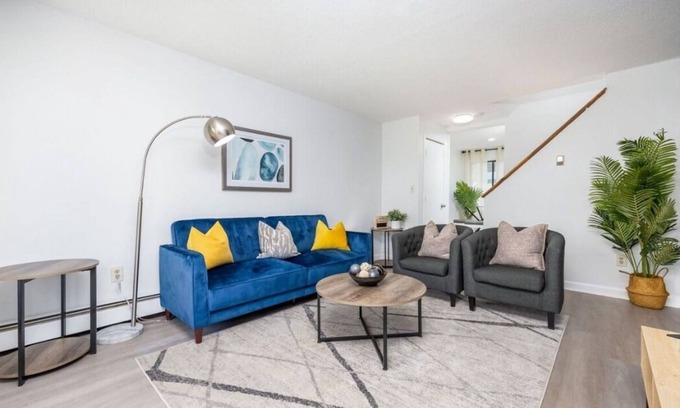 Hartford Casa | 3-bedroom house in welcoming Hartford with AC